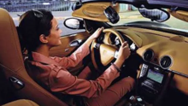 ¿Los hombres manejamos mejor que las mujeres?