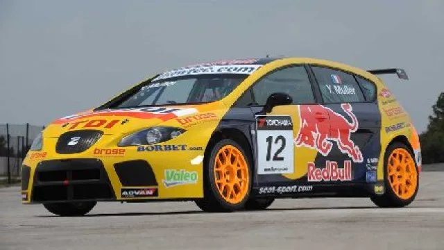 Nuevo Seat León y la competición