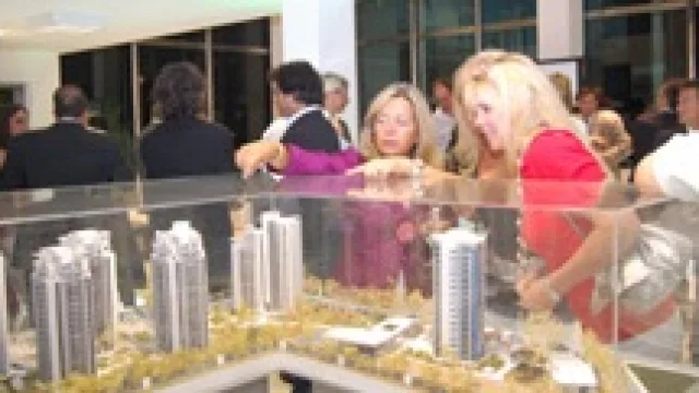 De una "maratón" de cócteles a eventos "salpicados"