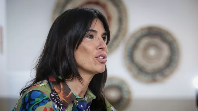 Susana Villada es entrevistada por Julieta Romanazzi en el SUM de Cardinales Nuevo Suquía (GNI).