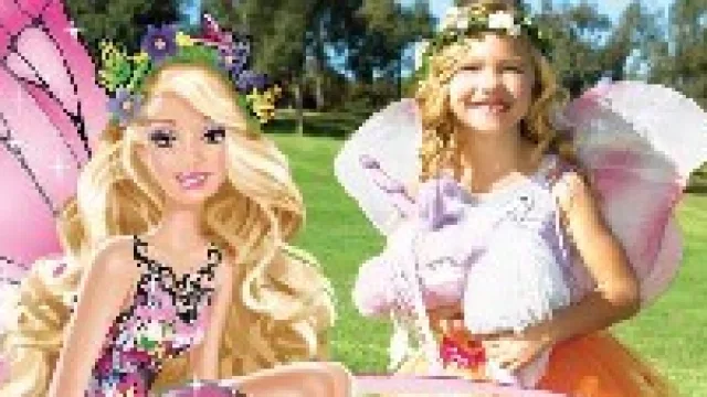 Barbies Mariposas sobrevuelan los Wal Mart.