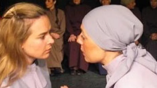 3 pares de entradas 3 para Tribunal de Mujeres.