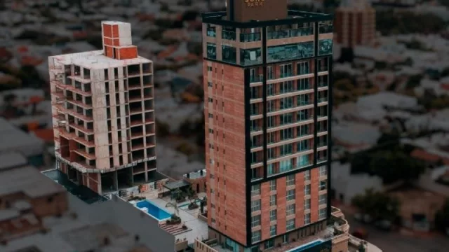 Cómo será vivir en un hotel: llega Distrito Soho a San Francisco (hotel, residencias en altura, restaurante y una torre “joven”)