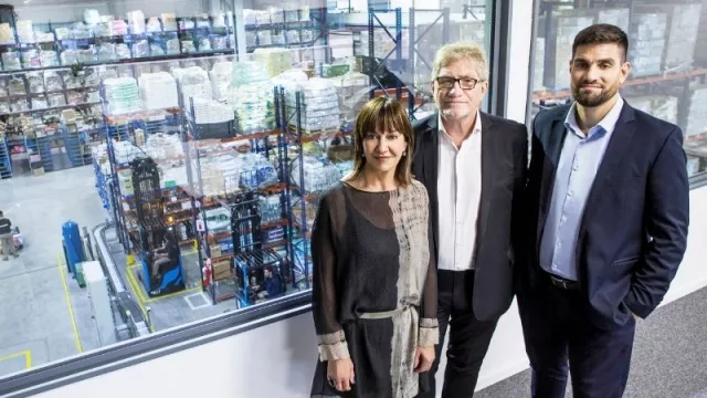 Liliana Ichaso junto a su marido Orlando y su hijo Nicolás, la familia al frente de Cofarsur.