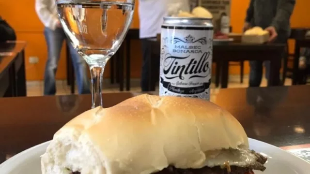 La dieta de los lunes puede esperar: Arracó la #SemanaDelLomito en Córdoba (con torneo de lomitos organizado por Circuito Gastronómico)