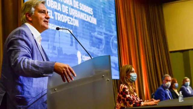 Plan de urbanización: Schiaretti y Llaryora anunciaron obras de infraestructura por 194 millones de pesos para barrio El Tropezón