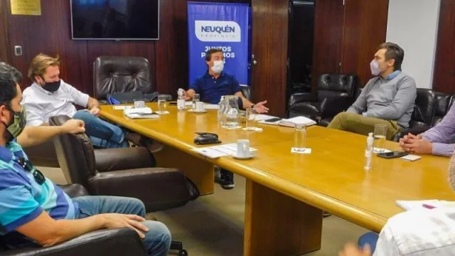 Consorcio de empresas “Sienergia” planean operar sobre campos maduros en la provincia 