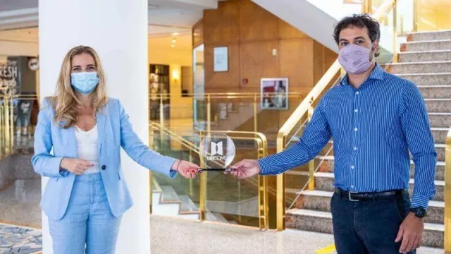 Julián Ballarino, Head of Institutional Relations de Prisma Medios de Pago, recibió el premio como mejor campaña de asuntos públicos.