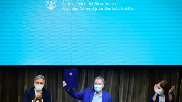 Schiaretti y Llaryora anunciaron la pavimentación de Camino a Chacra de la Merced