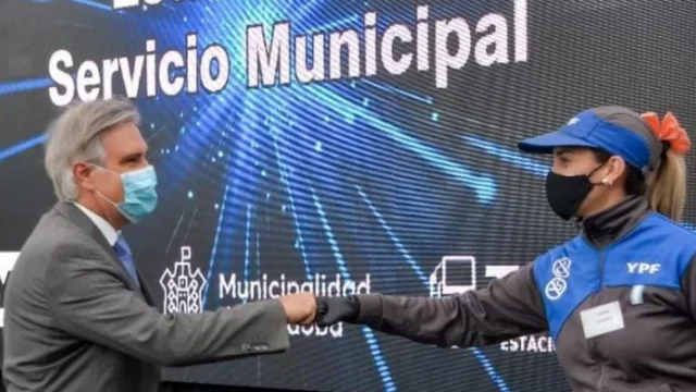 Llaryora inauguró las obras de refacción de la estación de servicio de Tamse