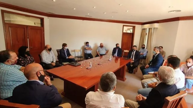 Para el mismo lado: coordinan trabajo con Nación para mejoras del sector tabacalero 