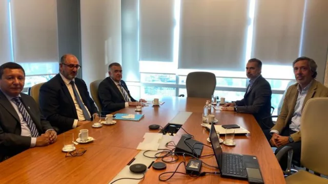 Reunión clave por la provisión de gasoil en Tucumán: Jaldo solicitó a YPF incrementar la oferta para abastecer la demanda 