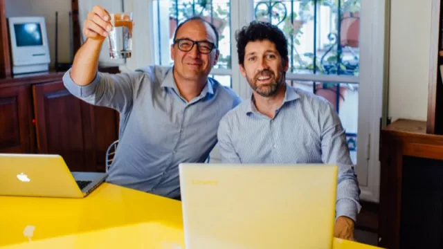 De la mano de Hellobrand, el Lápiz de Platino volvió a una agencia de Córdoba (pieza “Presidente” para Klinger Viajes)