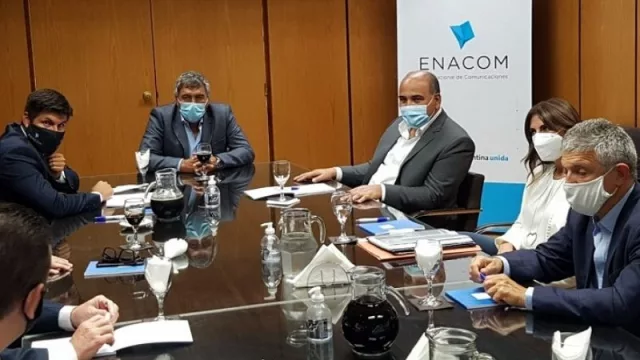 Buscan generar conectividad para Tucumán (educación, salud y parques industriales)