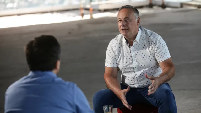 “Estamos previendo un centro logístico en el Km 580 de la autopista 9 en la zona sur de la provincia”. 