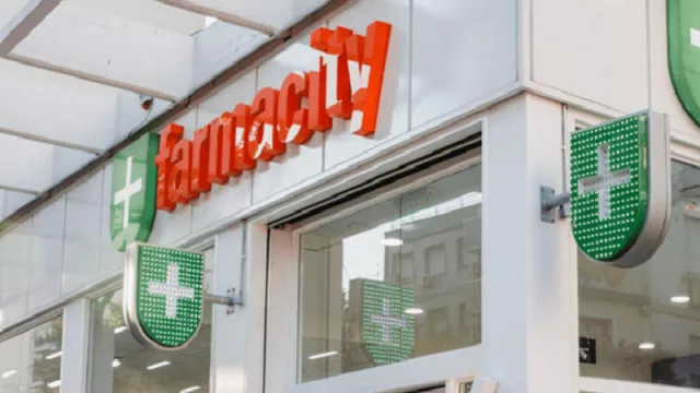 El TSJ le da luz verde a Farmacity para abrir 4 locales que la Municipalidad (y el Colegio de Farmaceúticos) boicotean por "proximidad"