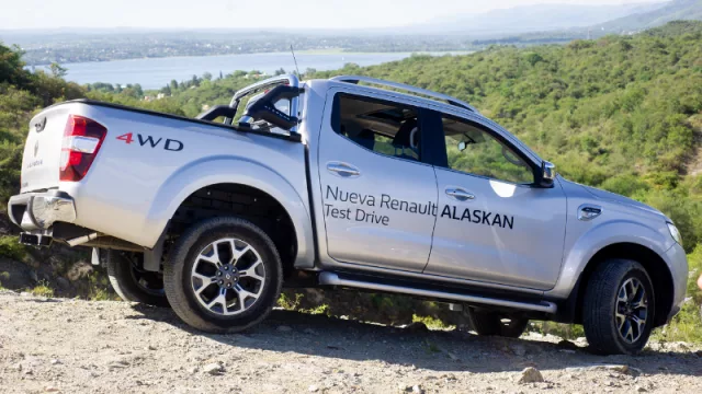 Renault no se quedó quieta en el verano: su tour salió de Salta, pasó por Córdoba y va camino a Mar del Plata, Villa La Angostura y San Martín de los Andes.