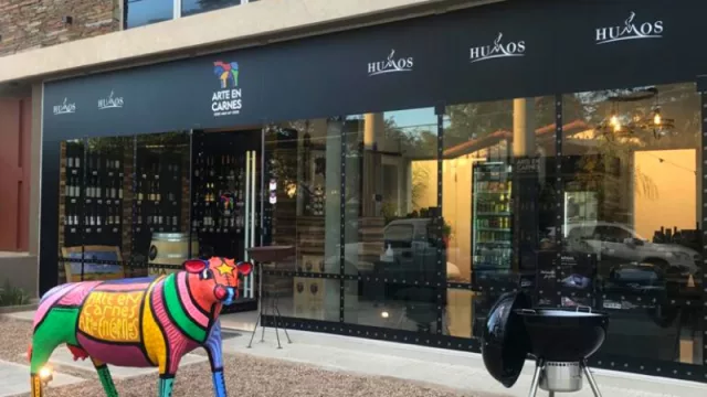 Arte en Carnes + Humos: 2 marcas unidas en un local para armar el “combo asador” (desde cortes varios hasta parrillas)