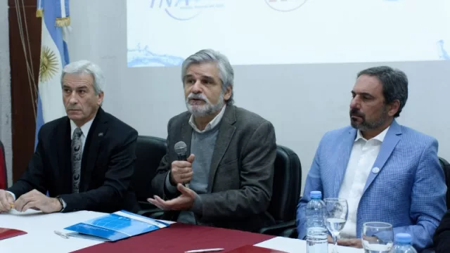 El Ministerio de Ciencia, el INV y el INA firmaron un acuerdo estratégico para crear un Centro de Tecnología del Conocimiento para la vitivinicultura