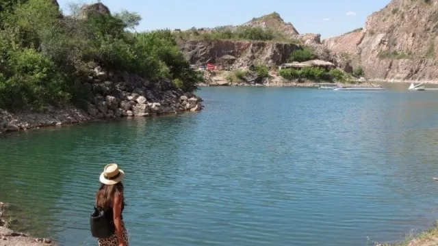 Laguna Azul Wakepark, un lugar para practicar wakeboard a 20 km de Córdoba (turnos desde los $ 900)