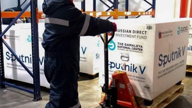 Vamos por más: sale otro avión de Aerolíneas a buscar otras 300.000 Sputnik V (serán otras 21.000 para Córdoba)