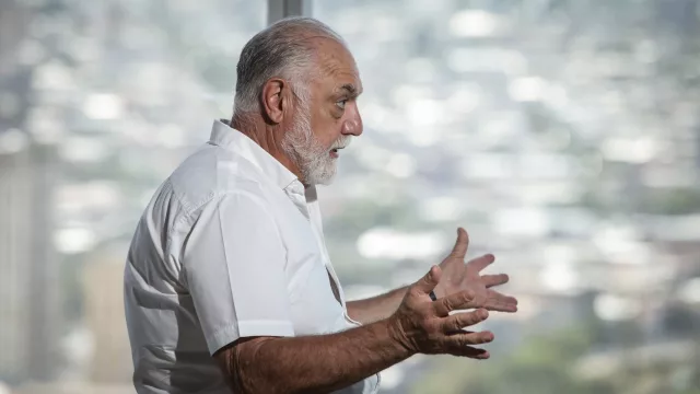 Juan Carlos Rabbat: “Mucha gente cree que dar clases online es dar clases por zoom y no es así”