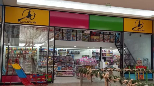 Papá Noel está en pleno preparativo y Cachavacha abrió una sucursal en VAS para darle una mano 