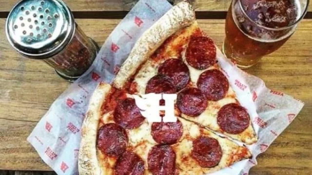 Hell’s Pizza desembarcó en Salta de la mano de Raúl Maza y amigos  