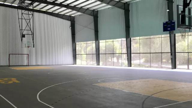 Eos Distrito Deportivo (Río Ceballos) estrenó un nuevo estadio de 1.000 m2 cubiertos