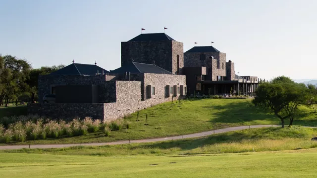 Estancia El Terrón con 60% de los lotes vendidos (US$ 80.000 a US$ 280.000) y con golf y restaurante cada vez más concurridos