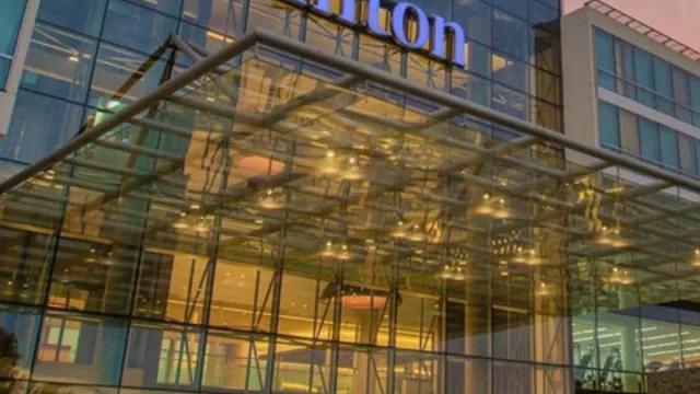 Hoy reabre sus puertas Hilton Pilar (con nuevas propuestas para el verano)