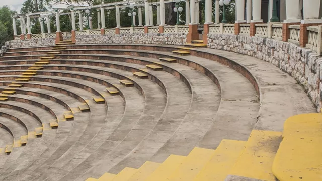 Colaciones estudiantiles: la Municipalidad pone a disposición el Teatro Griego, parques educativos y polideportivos