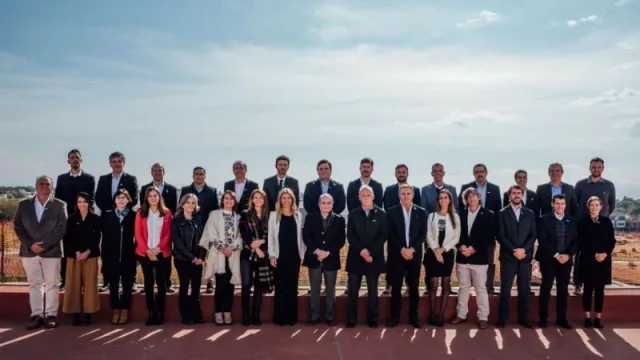 Hay equipo: los directores y el equipo de Edisur, unidos para desafiar la quietud del mercado