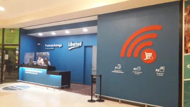 El cliente que compra online, también puede pasar por los puntos de entrega; el año que viene llegará el envío a domicilio.