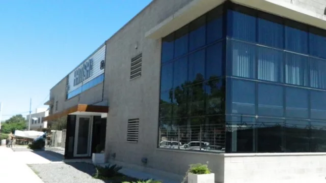 Hamsa: la especialista en “carpintería metálica” cumple 70 años en un 2020 complicado (el problema de  la falta de stock)