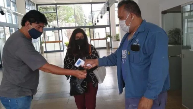 Los cementerios municipales reabrieron sus puertas