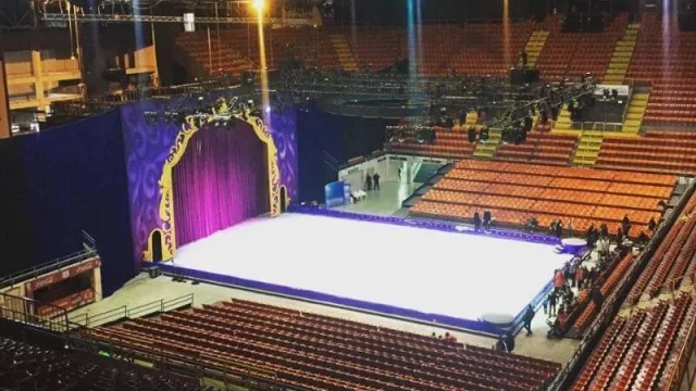 El Orfeo durante los preparativos de uno de los clásicos show inversales: Disney On Ice.