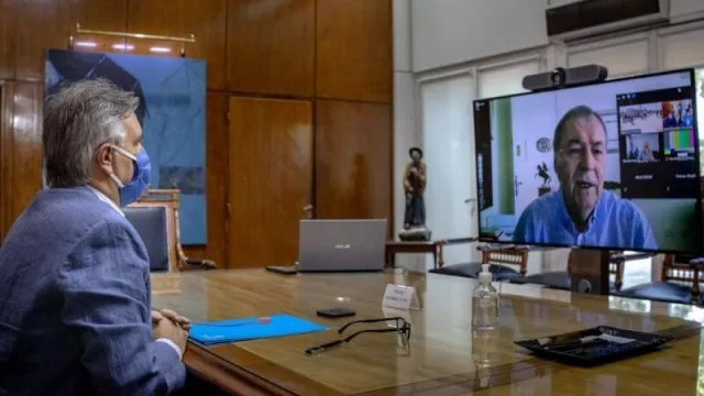 Llaryora y Schiaretti inauguraron 20 “Viviendas Semilla” en barrio La Floresta