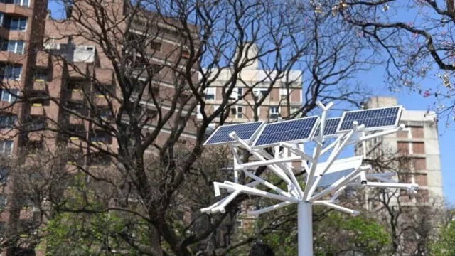 ¿Viste el árbol solar que ya tiene Córdoba?