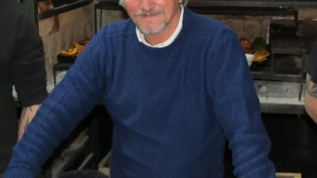 Beto Campagnoli no cuelga los botines: aunque cerró El Paso retomó La Impronta (almacén y servicios de parrillada)