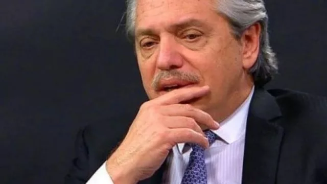 El retiro de dólares de los bancos como banderazo silencioso (¿qué pasaría si no estuviera el sistema de turnos?)