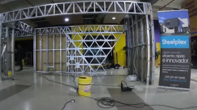 Así se veía mientras se estaba construyendo el local en Hiper Construcción