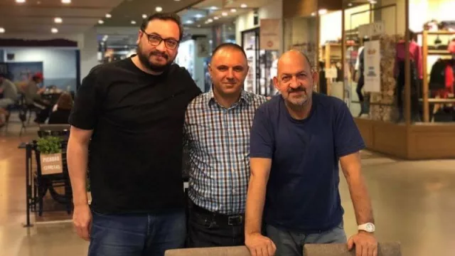 Sebastián Ponce, Pedro Baquero y Orestes Lucero, los socios de Yoquiero.