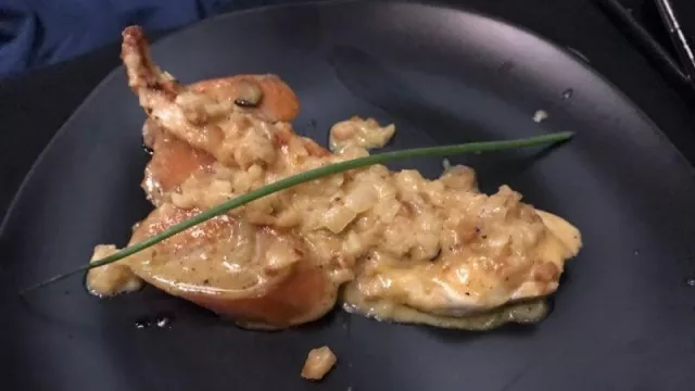 Pollo a la pepitoria.