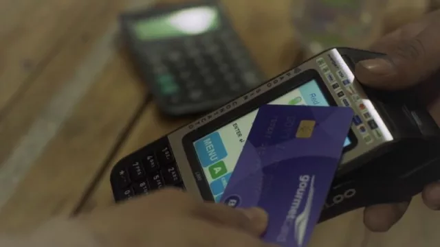 Paraguay emitió más de 750.000 tarjetas contactless este año (pionero entre los vecinos)