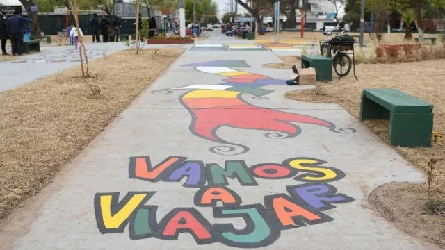 Revalorizaron la plaza 12 de Octubre de Villa el Libertador