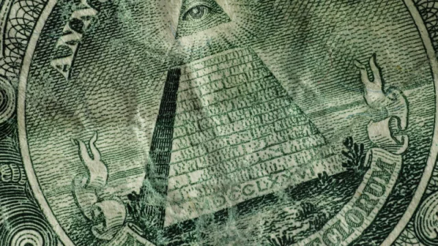 Los dólares en el colchón son una buena metáfora, pero una mala opción (por qué conviene invertir en Google o Coca-Cola) 