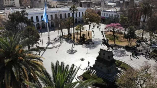 Esquema de servicios por el feriado nacional de hoy 18 de mayo