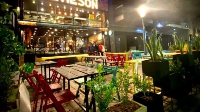 El Mesón estrenó un gran espacio en Nueva Córdoba (se posiciona como una de las grandes aperturas gastronómicas del año)