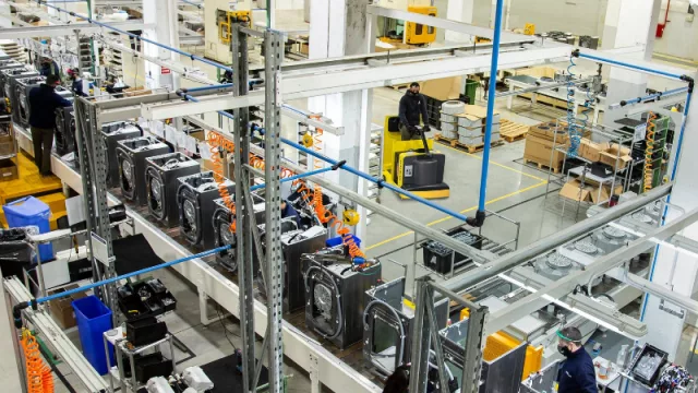 Más competencia para Alladio: LG y Newsan cortaron cinta a su línea de lavarropas (U$S 60 millones invertidos)